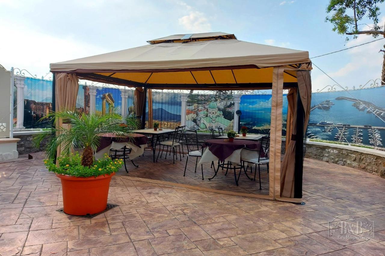 B&B Le Magnolie Pompei Bagian luar foto